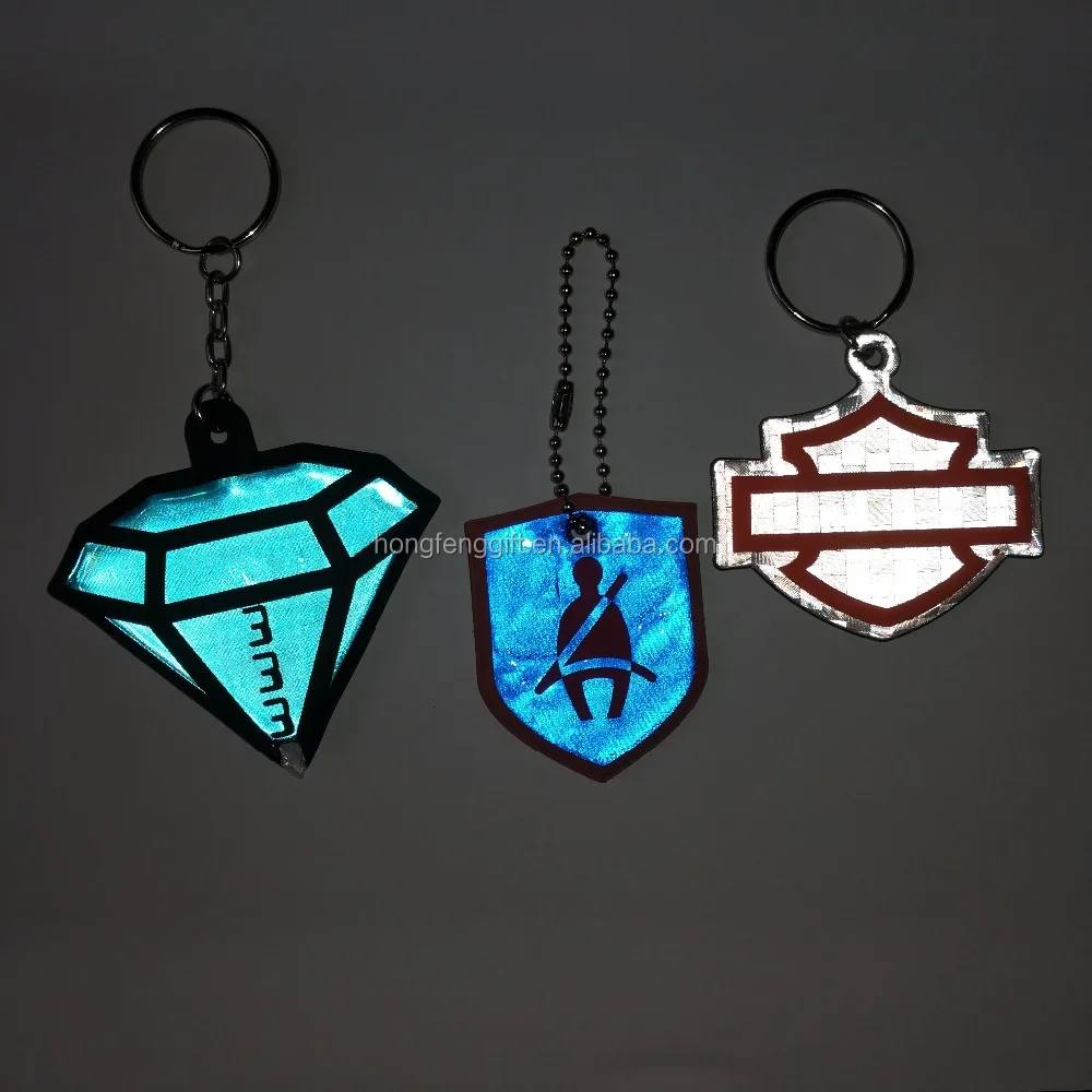 Promotional Custom Diamond Shaped Plastic Reflective Keyring Reflective Soft Pvc Keychain
