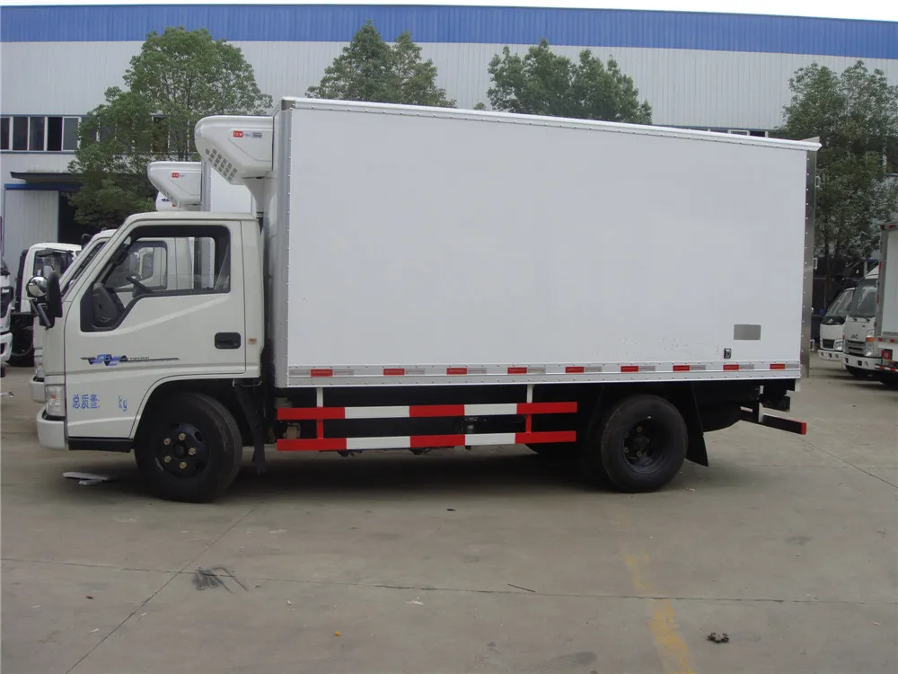 Best Quality 5ton 4x2 JMC Cold Delivery Truck Price in Ghana