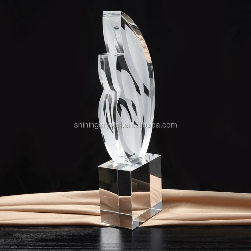 OEM/ODM Shining Wing Shape Crystal Glass Award Butterfly Crystal Trophy for Art Gifts Custom Crystal Crafts