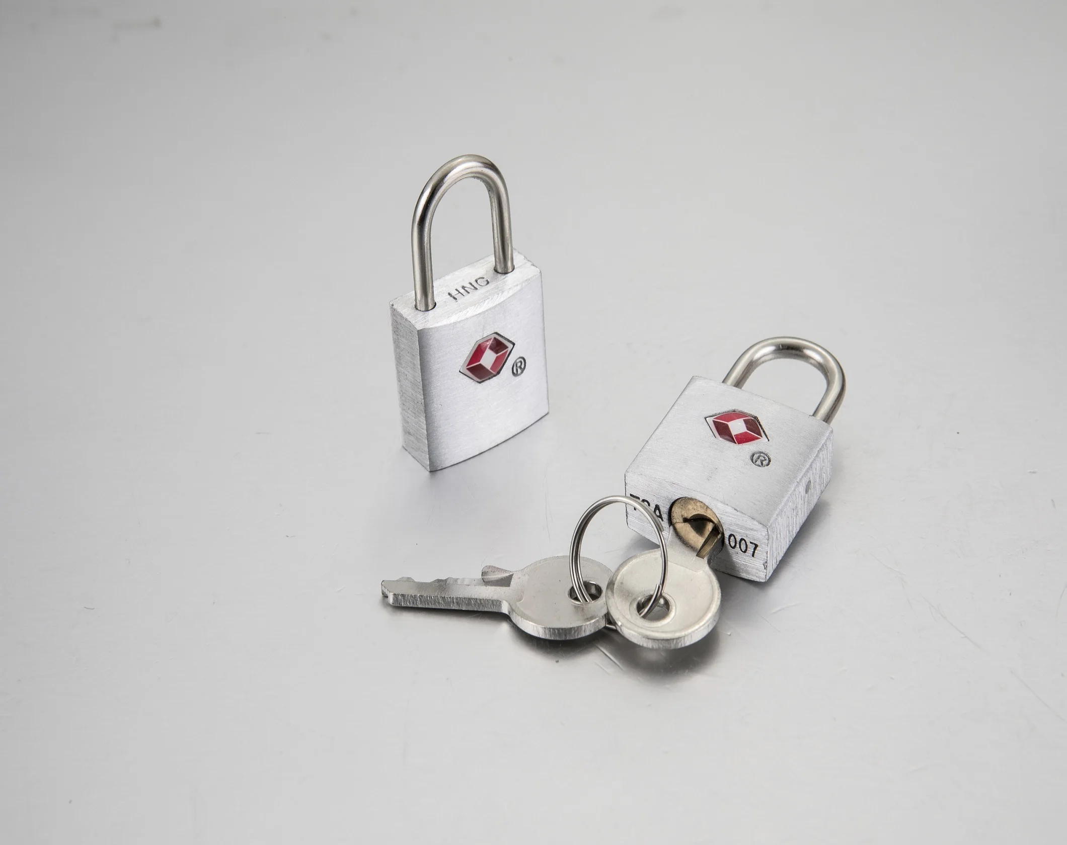 Tsa 007-candado Pequeño Para Equipaje,De Aleación De Aluminio,Cerradura  Para Llave Tsa - Buy Candado De Guardia De Viaje,Candado De Equipaje  Product on Alibaba.com