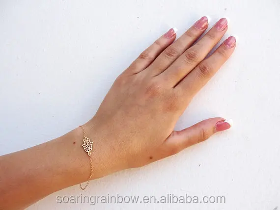 Metal Fatima Hand Bracelet Hollow Simple Hand Of Fatima Bracelet For Woman  Girls Silver Gold 2 Colors - Buy Hand Of Fatima Bracelet,Fatima Hand