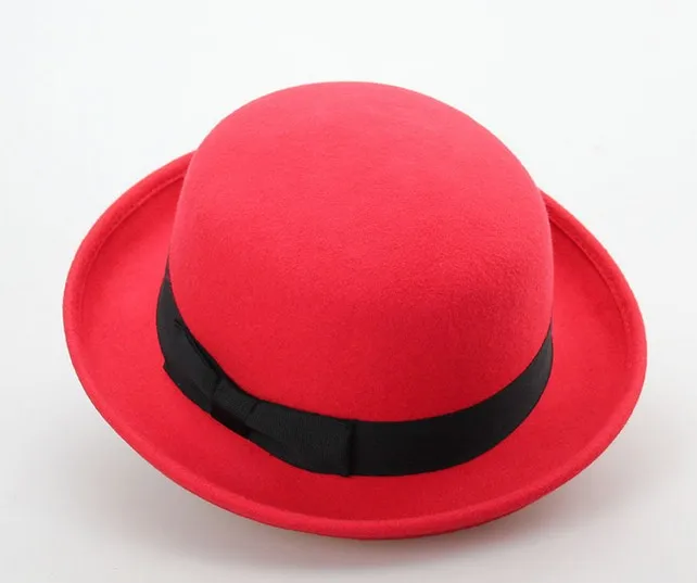 red round hat