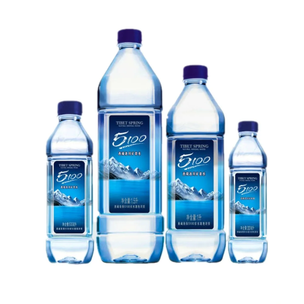 Сколько бутылок воды в упаковке. Этикетка на бутылку воды. Израильская вода в бутылках. Упаковка воды. Упаковка с бутылками воды без этикеток.