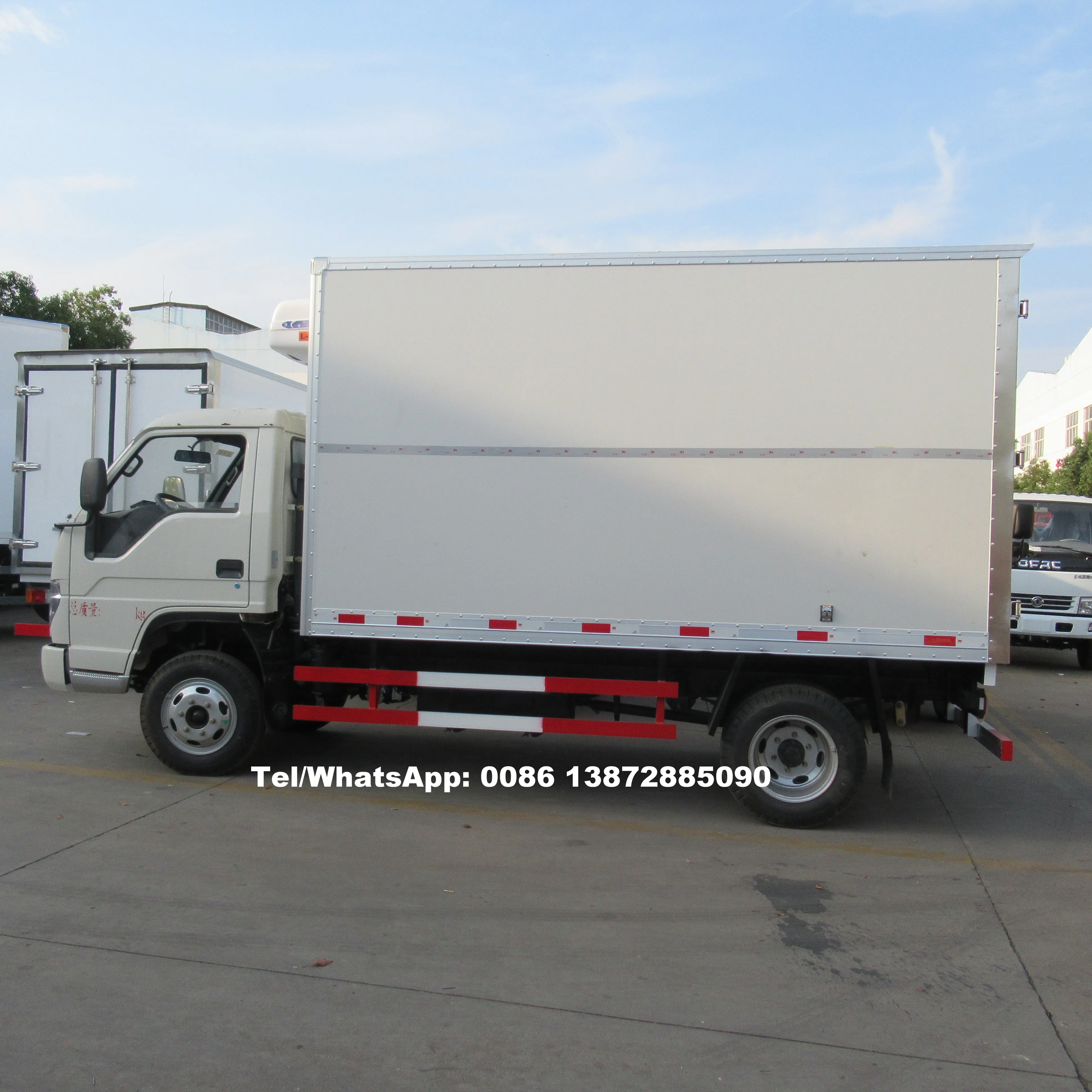 Foton Forland 4x2 signal Cabin 3.5ton Fiberglass Truck Body Frozen Chicken Refrigerated Van  Cold Plate Trucks for Sale