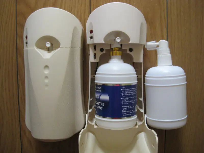 300ml déodorant distributeur automatique de remplissage Désodorisant  Aérosol de chambre - Chine Spray de parfum, parfum