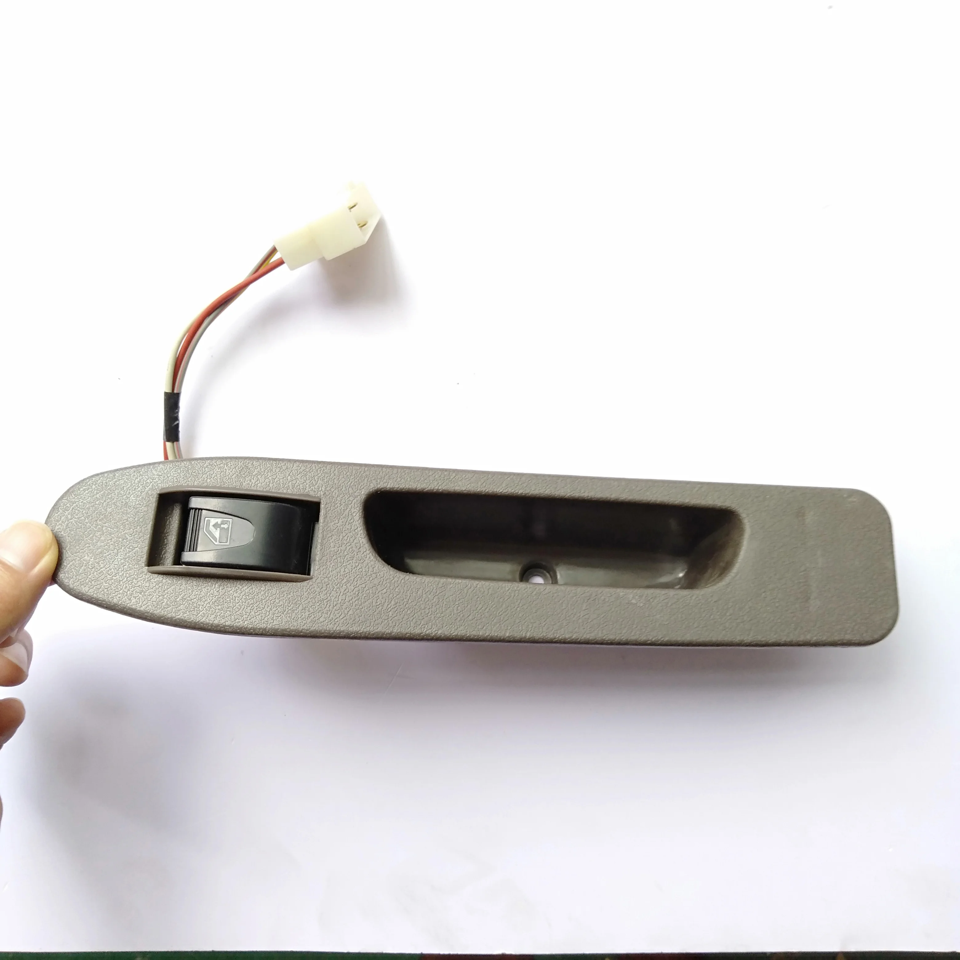 Переключатель Стеклоподъемника для FAW XIALI N3 TJ7101B OEM 6108200J82 # AKA