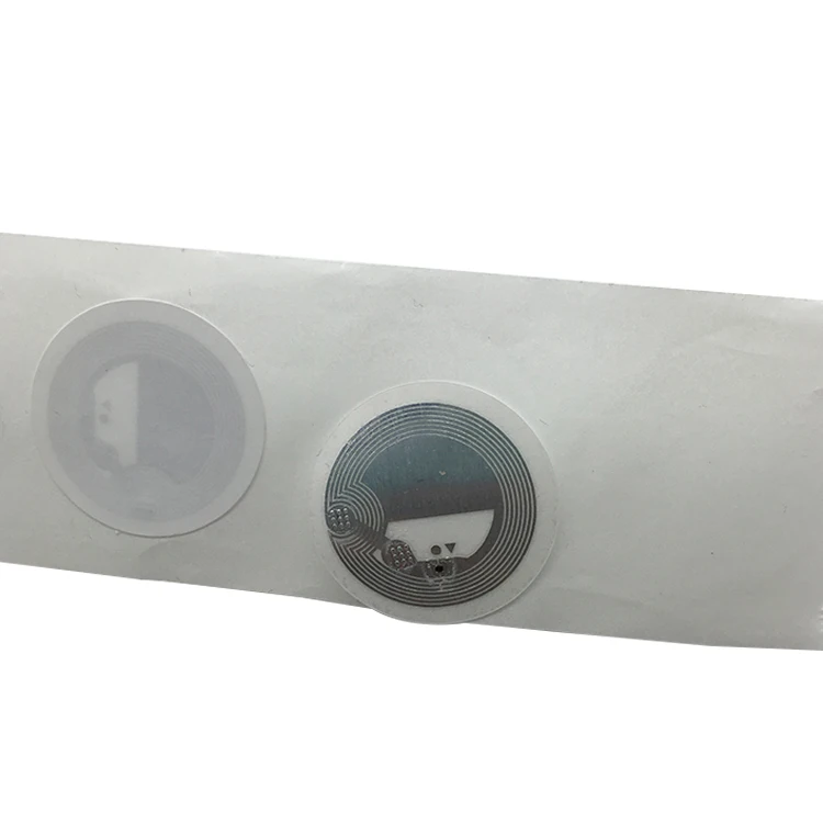 Programmable Passive Contactless Waterproof  215 RFID Sticker NFC Tags