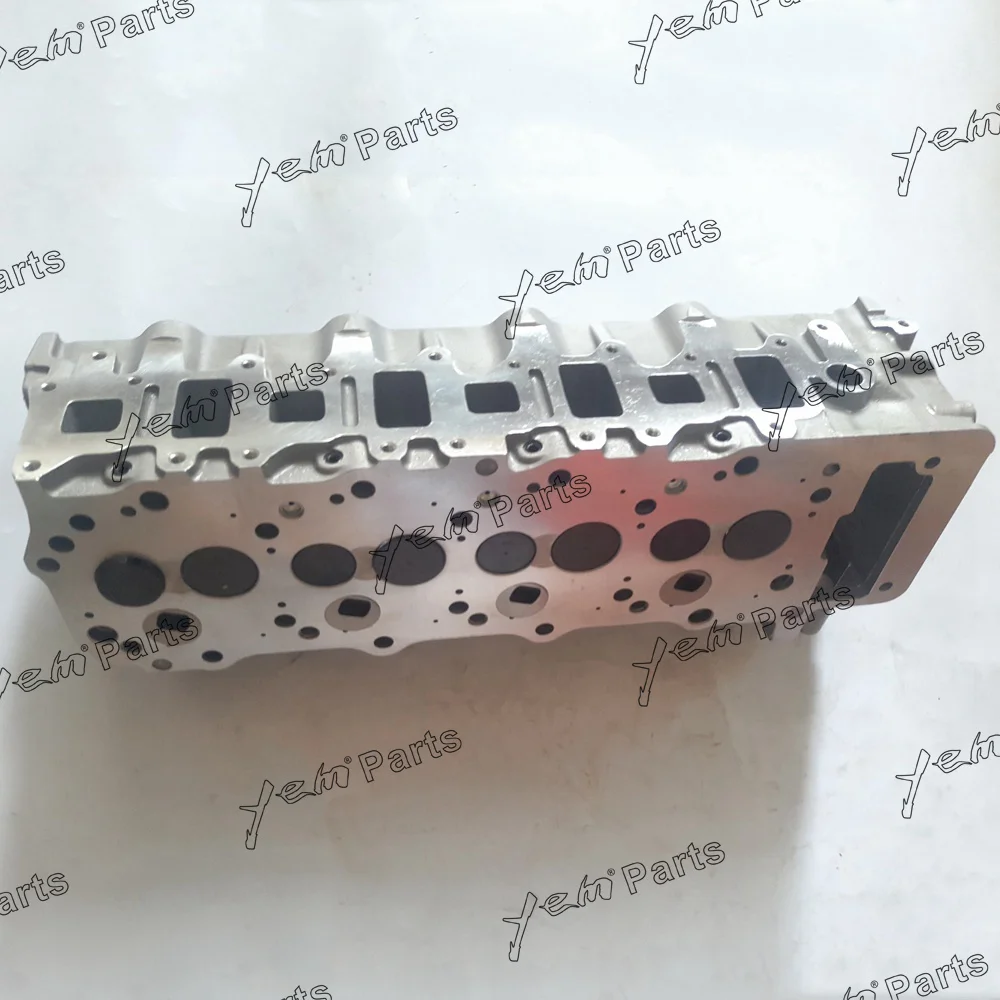 New 4M40 Complete Cylinder Head With 4M40 Camshaft 3