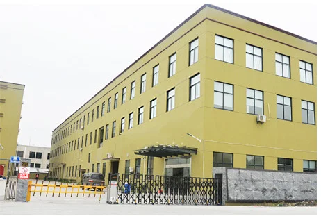 Shenzhen Yannisfashion Commerce Co., Ltd. 1