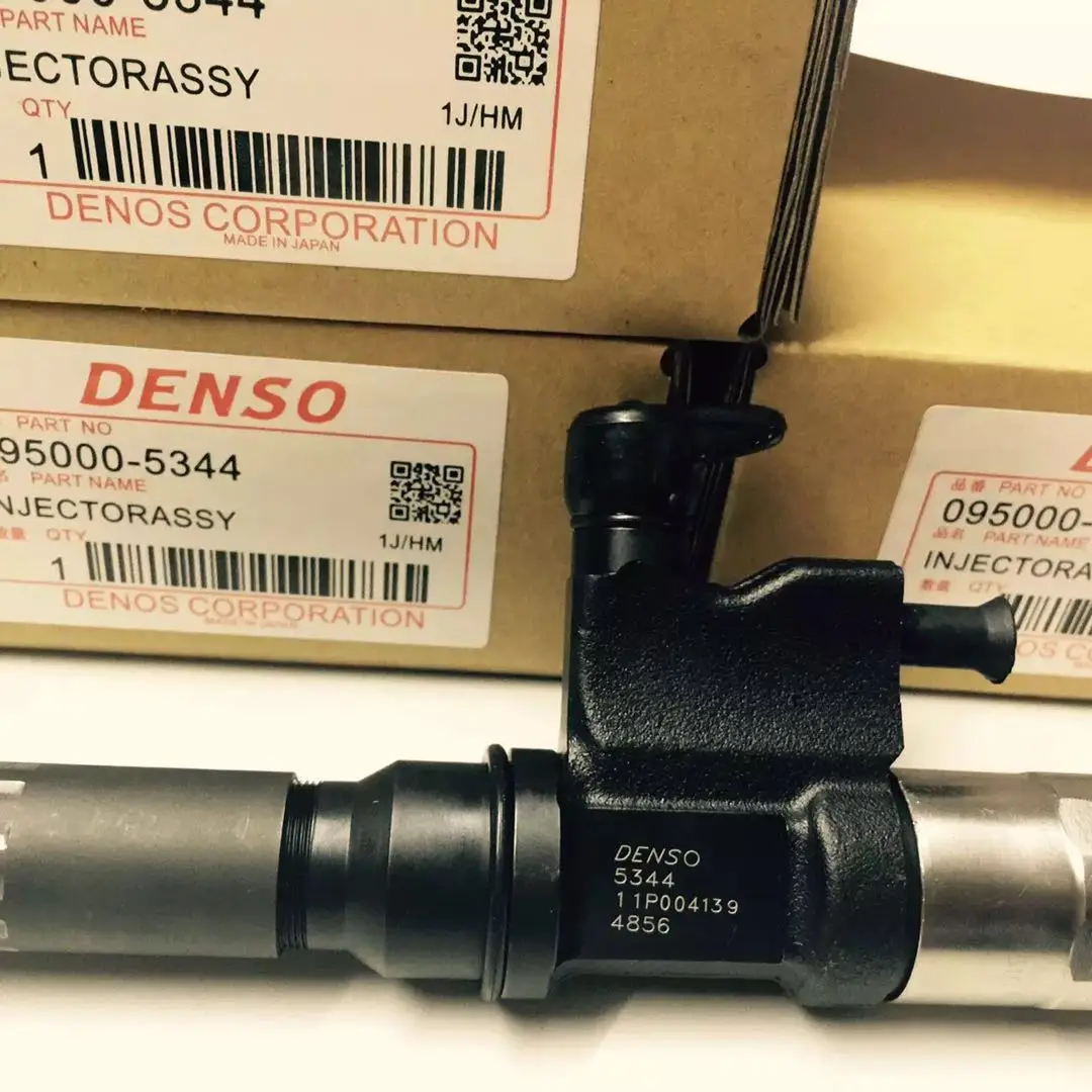 Denso diesel fuel injection common rail injector RE530362