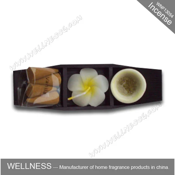 конусов благовония и свечи для украшения