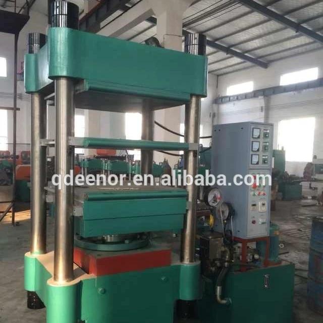 Car Stop Rubber Brick Vulcanizing Press / Rubber Granules Speed Bump Making Machine