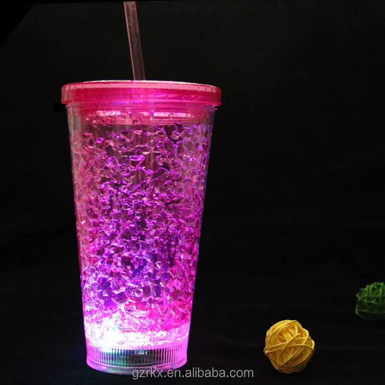 Прозрачная пластиковая светодиодная мигающая кружка с двойными стенками и соломинкой Пластиковая Кружка со светодиодной подсветкой летняя