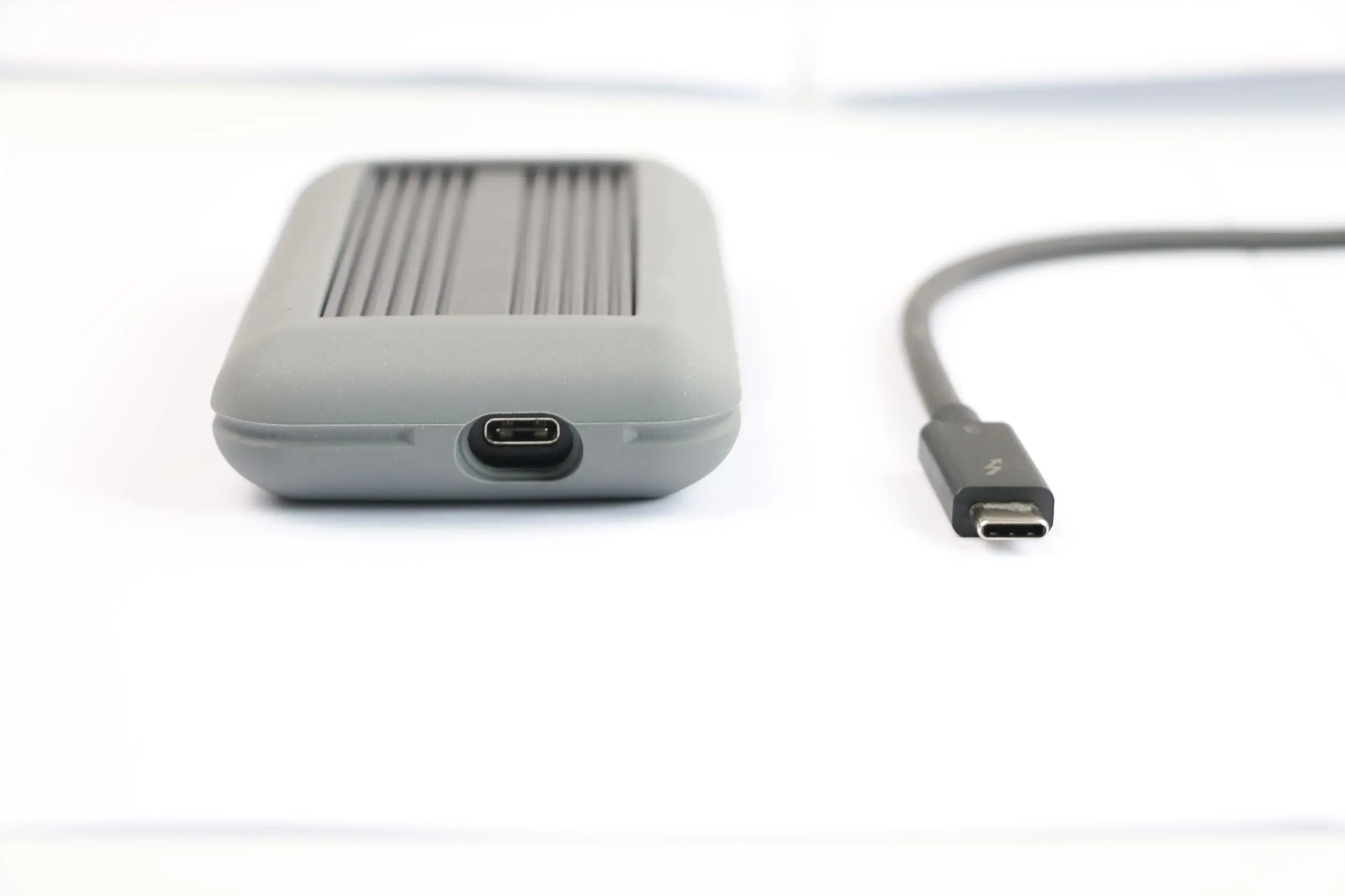 Тепловыделение 40 Гбит/с Thunderbolt3 PCIe твердотельный накопитель NVME M2 ключ ssd корпус