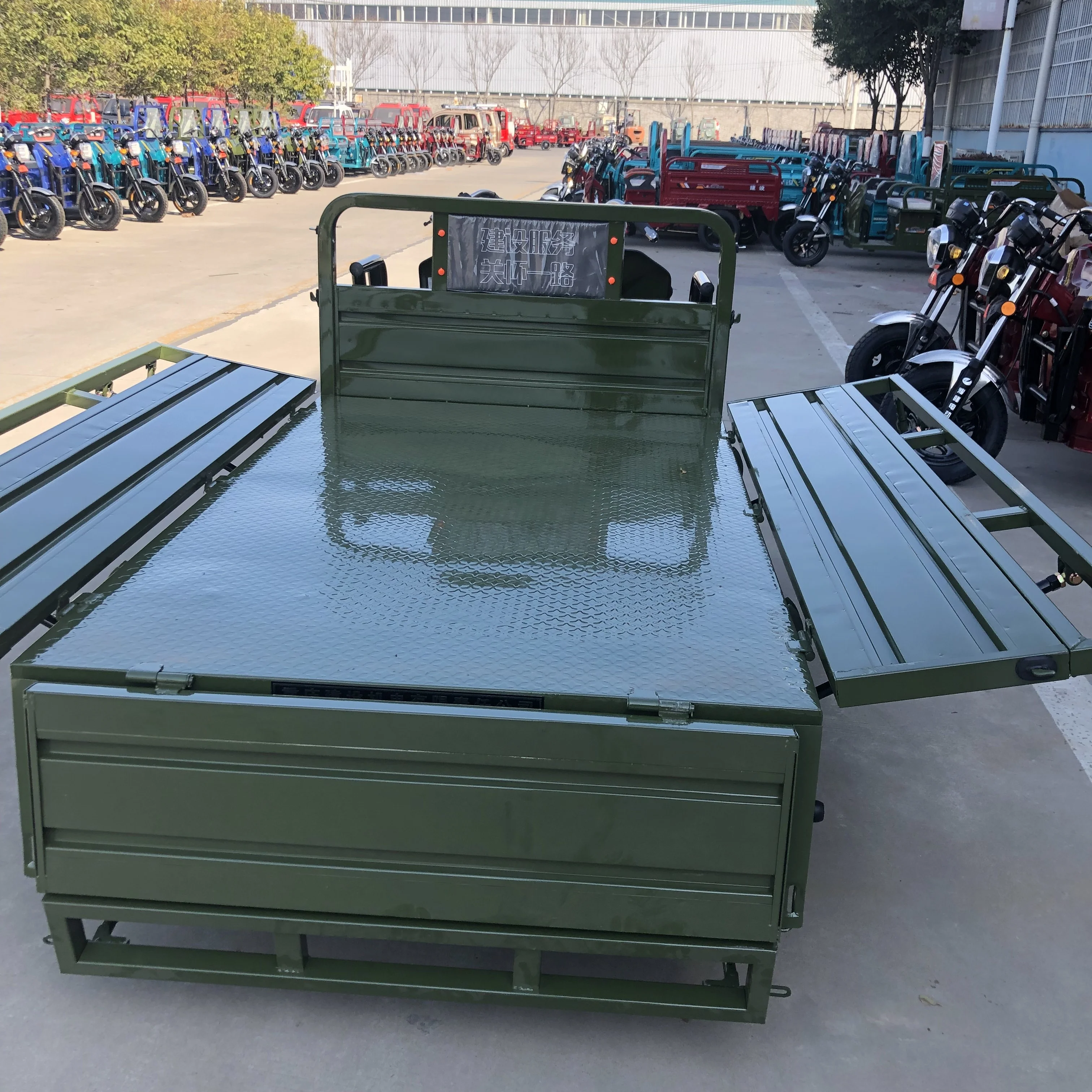 Hot Selling New Chinese Three Wheeler Heavy Cargo Battery Electric Tricycle