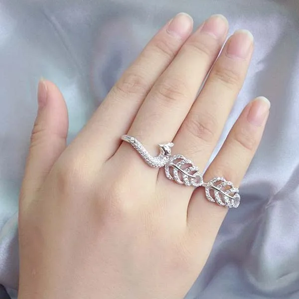 Newest Design Swan Three Finger Ring