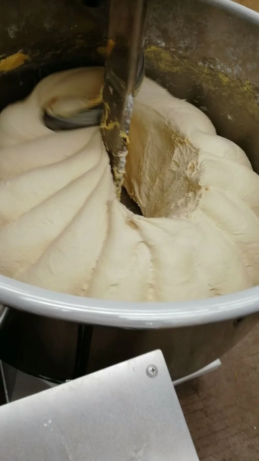 Auto Tilt Dough Mixer Tilting Dough Spiral Mixer of Food Equipment