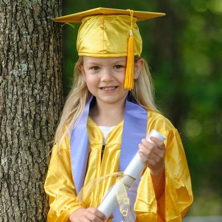 Imported Yellow Kids Graduation Dress, Size: Universal at Rs 150/piece in  New Delhi