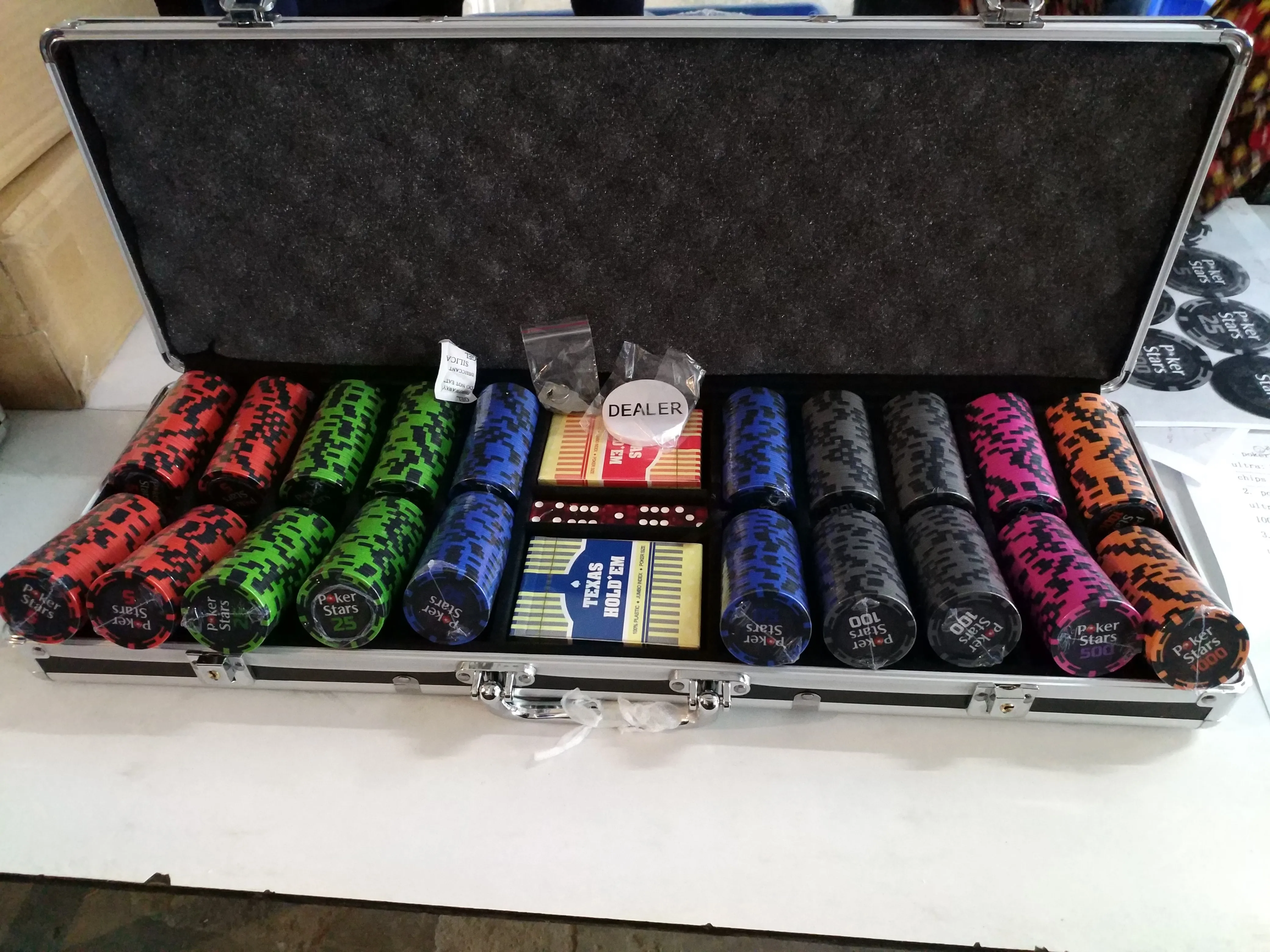 Набор покерных чипов 14 г под заказ для казино