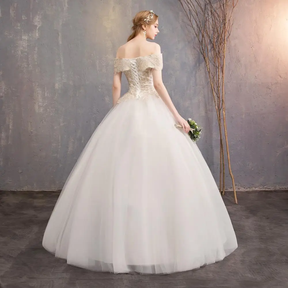 Robe de mariée mince à épaules plates du printemps 2019 Robe formelle de  mariée de couleur champagne de style coréen