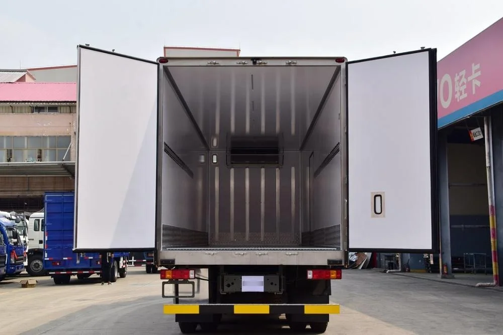 Used Refrigerated Wagon Refrigerator Car Freezer Truck 10ton Refrigerator Truck