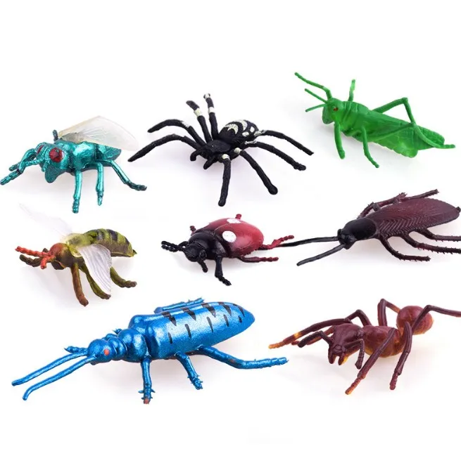 Spiders & Spider Webs Fake Bugs 32 Piece Plastic Insects Realistic Insecet Toys Party Pack of Various Insects