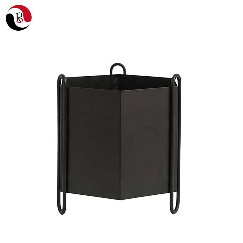hot sell<strong>in</strong>g high quality black metal plant stand for outdoor