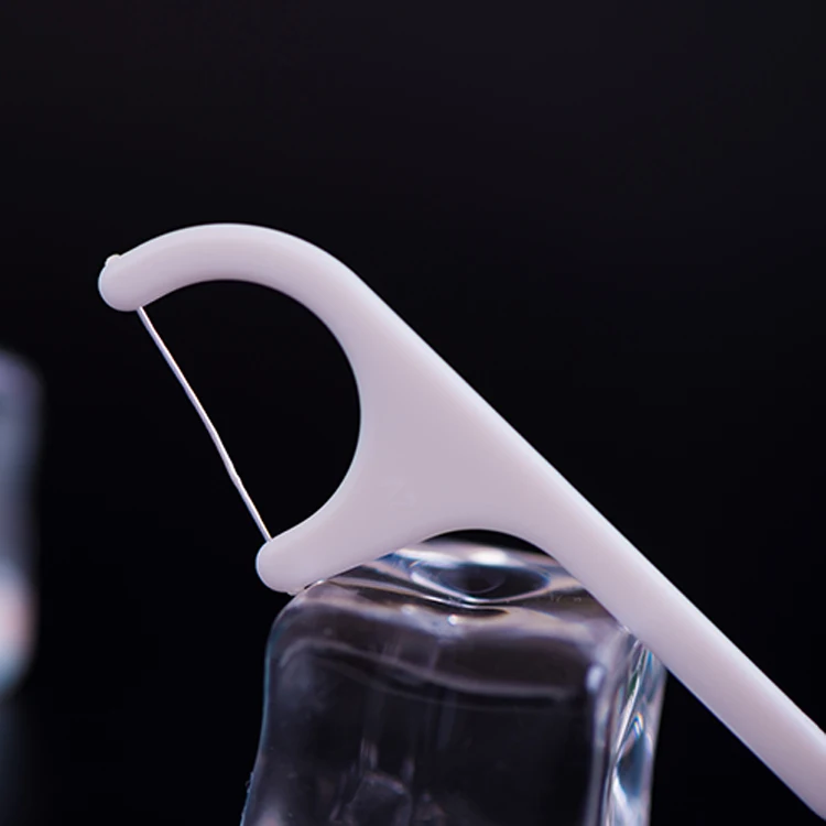 New Product Teeth Flosser Most Popular UHMWPE Adult Dental Floss Toothpick 20pcs Plastic case Pack Provide Customized