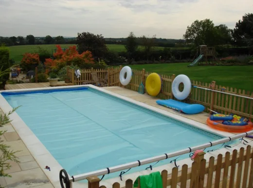 pool bubble blanket