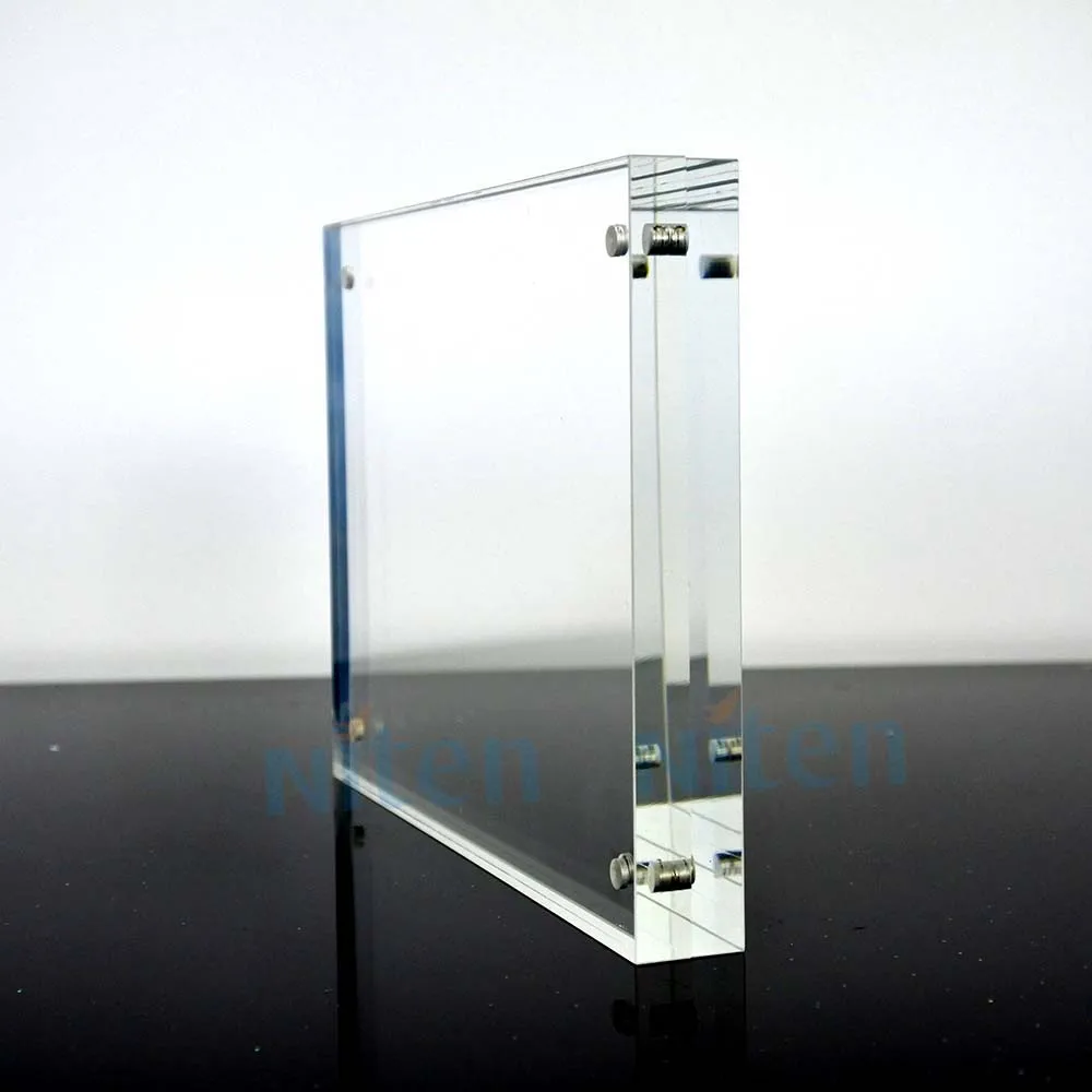 Акриловая магнитная фоторамка из