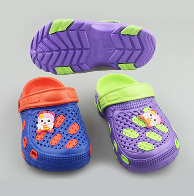 
 Цветные сабо из эва с капюшоном для младенцев, с логотипом под заказ, популярные детские садовые туфли, дешевые сандалии-желе для девочек и мальчиков  