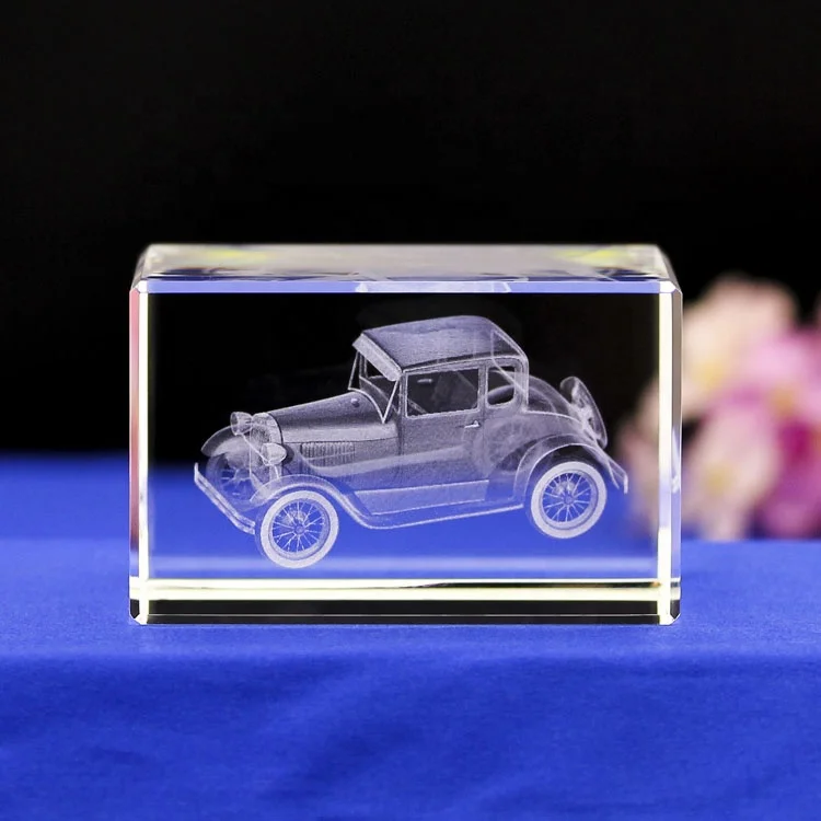 Cadeaux promotionnels Nouveau design Personnaliser 3D Voiture Bloc de verre en cristal gravé au laser