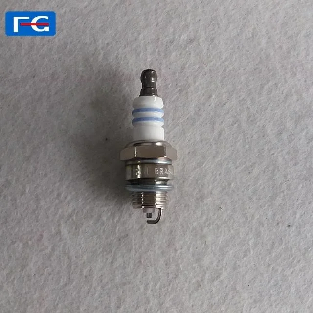 2 Strokes Engine Brush Cutter Spark Plug WSR6F R10 Chainsaw  Spark Plug in Small Engine