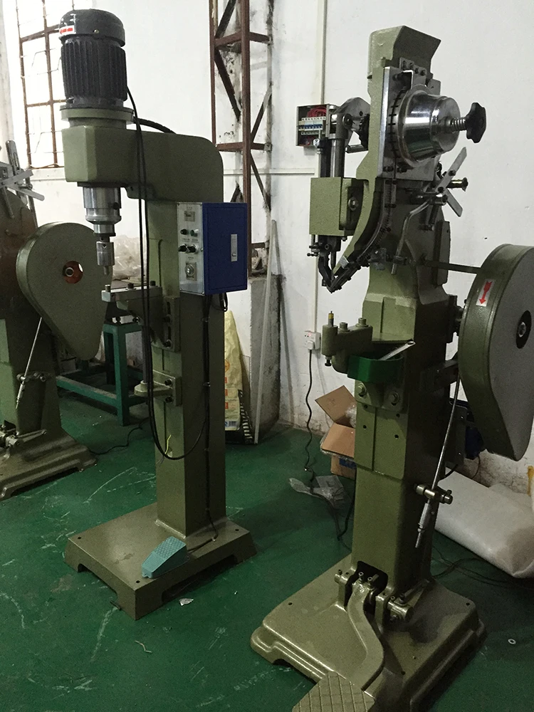 
JULY Brand Автоматическая Ручная гидравлическая орбитальная клепальная машина хит продаж 0,5-5 секунд 10-70kgf/cm2 2-3HP 3 фазы 20-45 мм 175 мм 