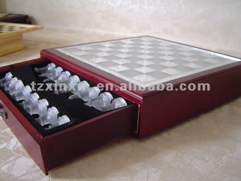 Jogo de xadrez em vidro liso e fosqueado, em caixa de m