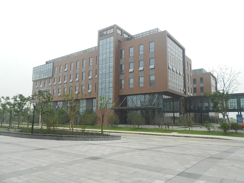 Yiwu Wanyi Apparel Co., Ltd. 2