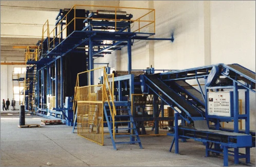 Опытный поставщик асфальтовой кровельной черепицы, производственная линия