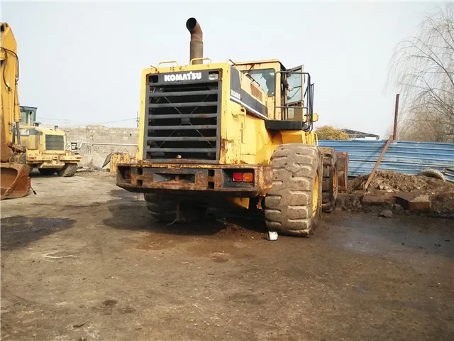 中古コマツWA600-1ホイールローダー 日本製、良好な状態のトラクター