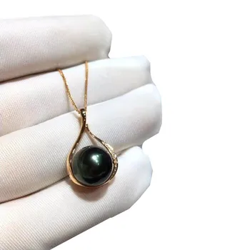 Hot-selling classics gorgeous gloss Tahitian pearl black pearl pendant 18K gold necklace pendant inlaid natural diamond