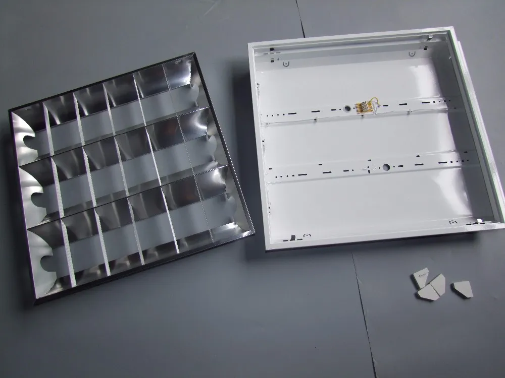 Surface-Mounted LED Lighting Fixture with Fluorescent Grid Light Sheet Steel Housing for Office Use