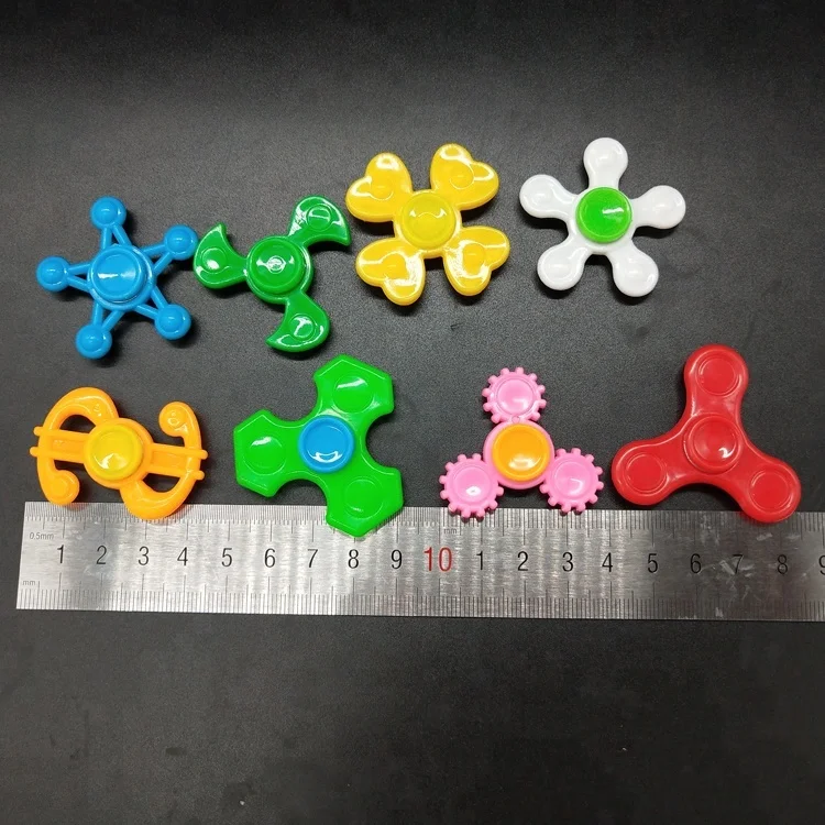 8 Design Mini Finger Plastic Hand Spinner Fidget Toy for Kids 2inch 5cm 50mm Capsule Toys