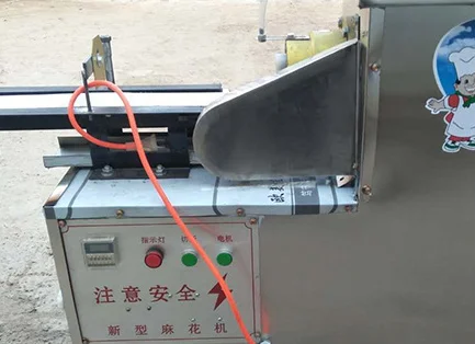 Twisted Doughnut Encrutsing Machine Dough Twisting Cutting Machine Pretzel Dough Twist Making Machine