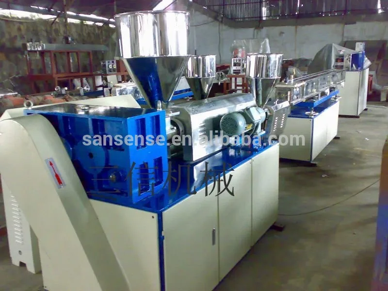 Пить соломы формируя машину