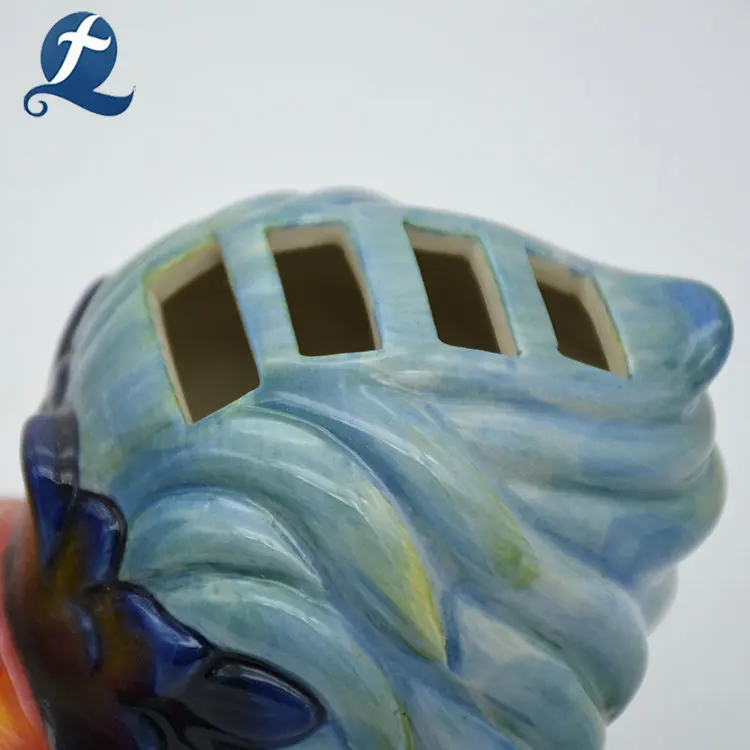China's Unique Design Ceramic Spoon Holder Cock Shape Tableware for Elegant Decorating