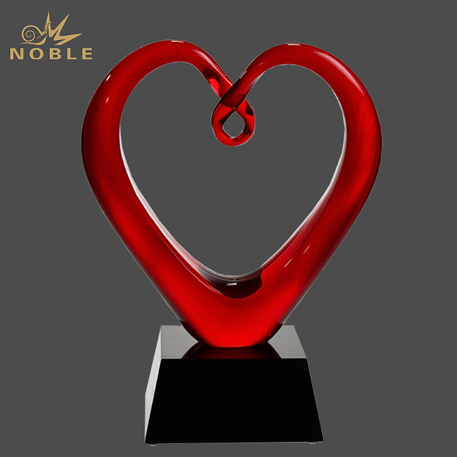 2021 благородное Хрустальное драгоценное стекло в форме сердца ручной