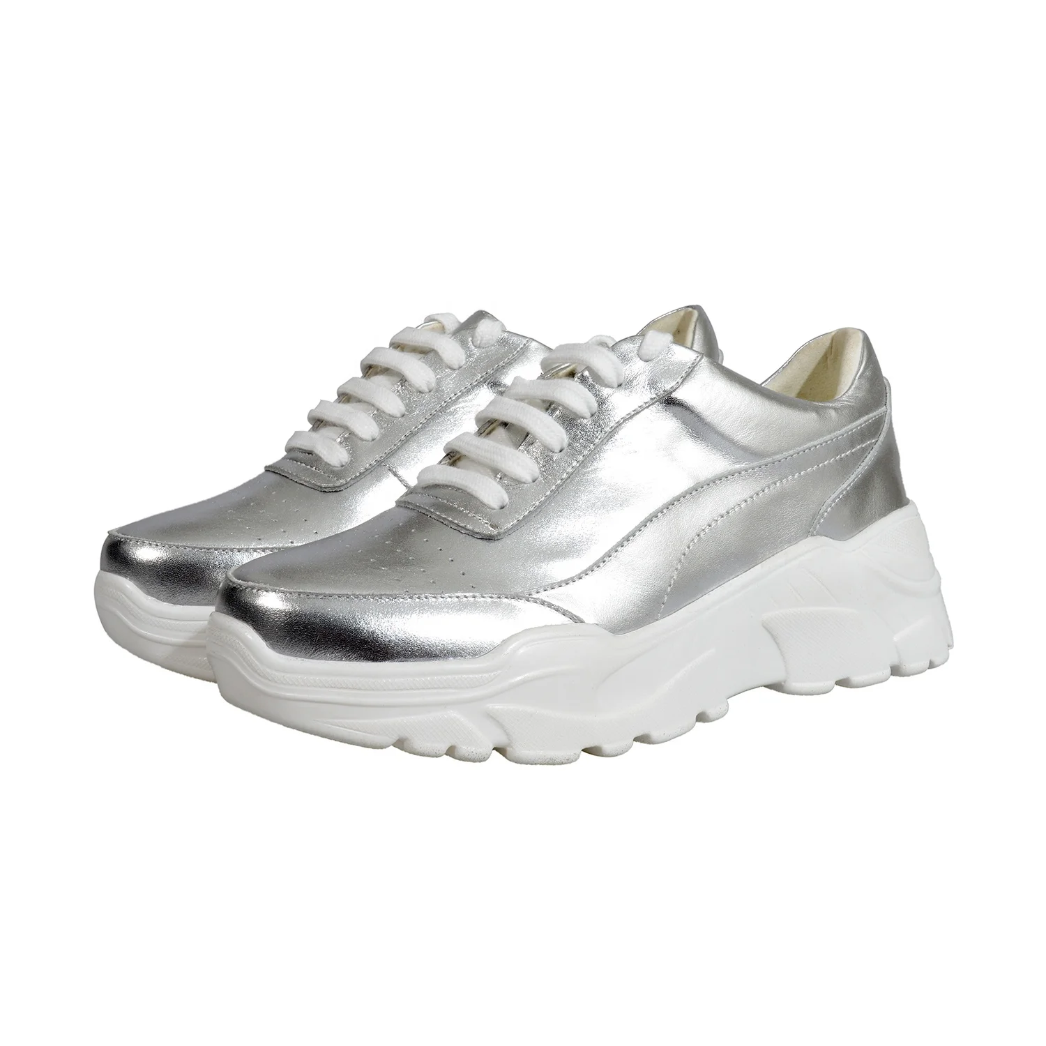 Женские кроссовки MANRINO-0374 удобные на шнуровке с толстой резиновой подошвой металлик серебристые кожаные женские спортивные