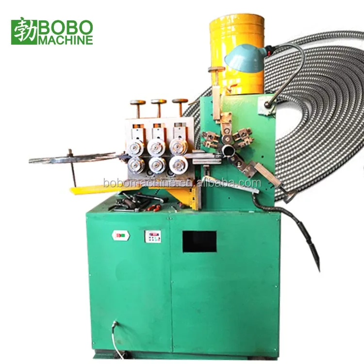 Машина для производства гибких металлических трубопроводов