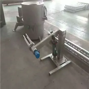 Sheep skinning machine