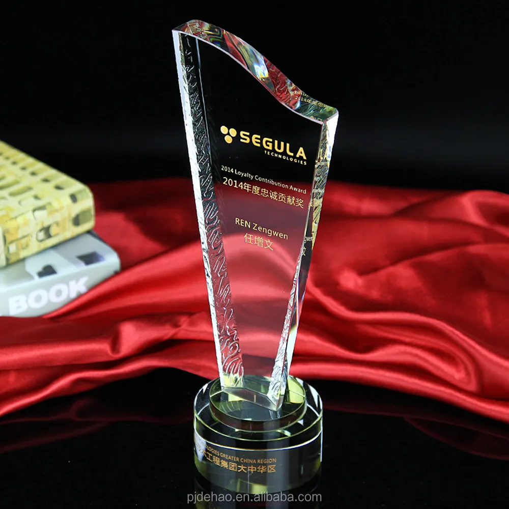 
 Новый дизайн 2017, красивый хрустальный трофей в форме бриллианта  
