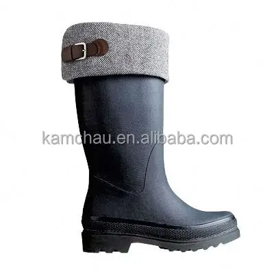 rubber boots with fur inside